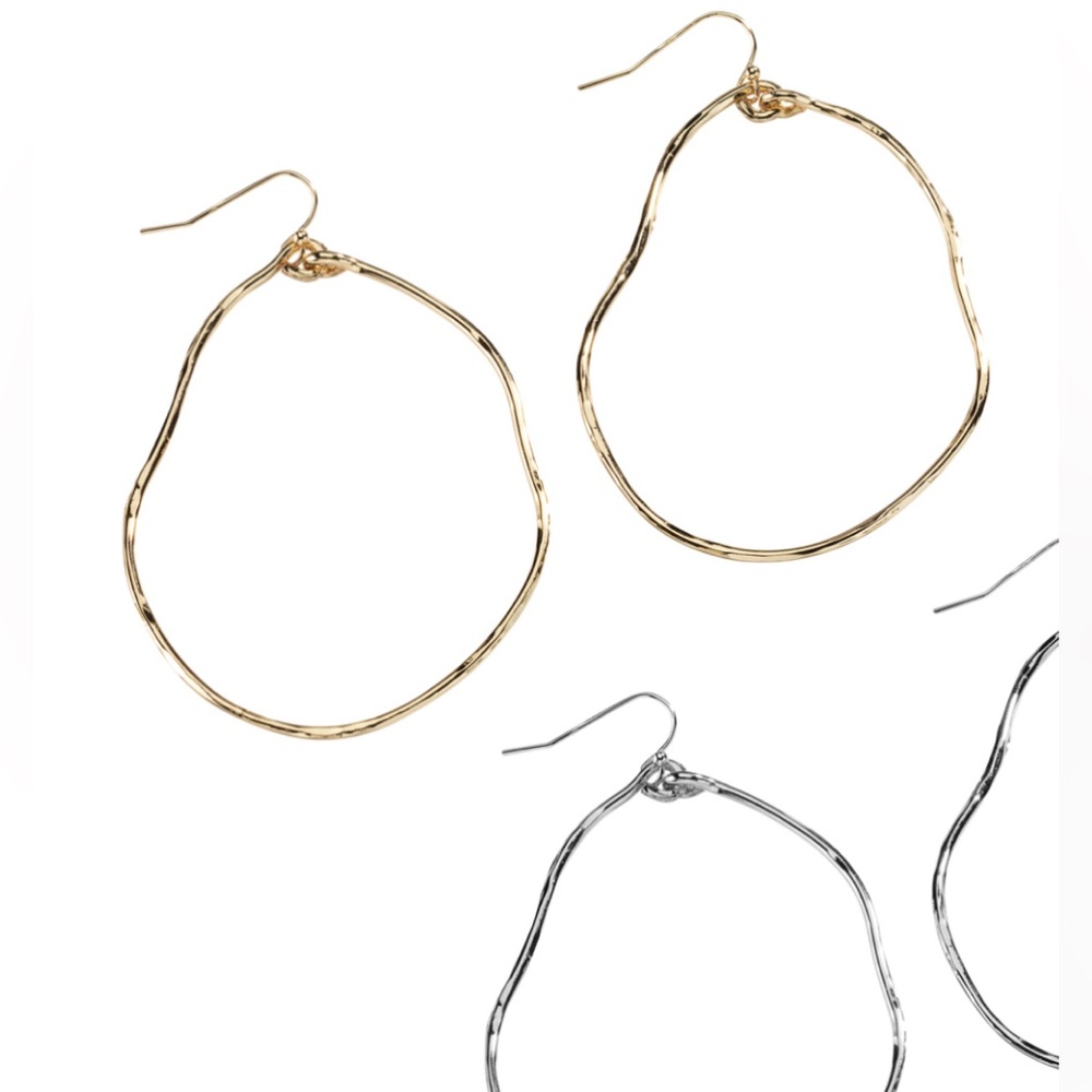 NWT MOCHI GOLD OR SILVER LIGHTWEIGHT EVERY DAY WAER STATEMENT EARRINGS